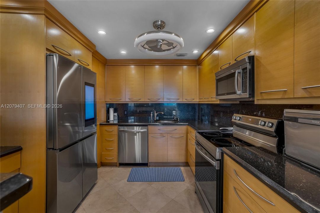 En Venta: $699,000 (3 camas, 2 baños, 1780 Pies cuadrados)