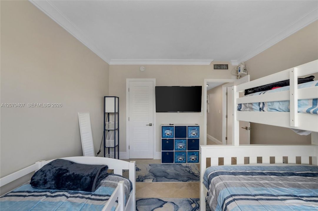 En Venta: $699,000 (3 camas, 2 baños, 1780 Pies cuadrados)