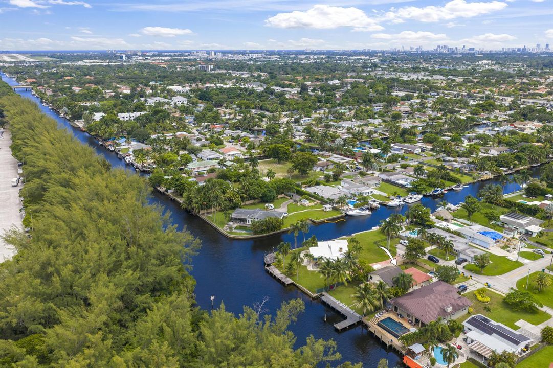 4406 SW 35th Ave - 55.jpg-FULL