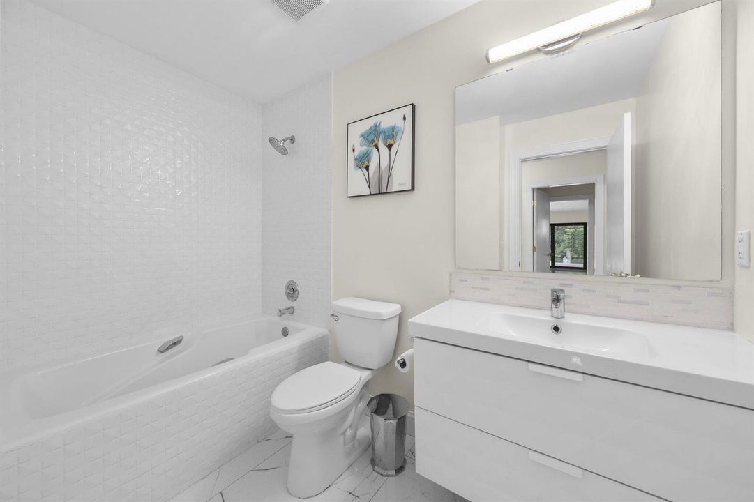4406 Southwest 35th Avenue - 10.jpg-SMAL