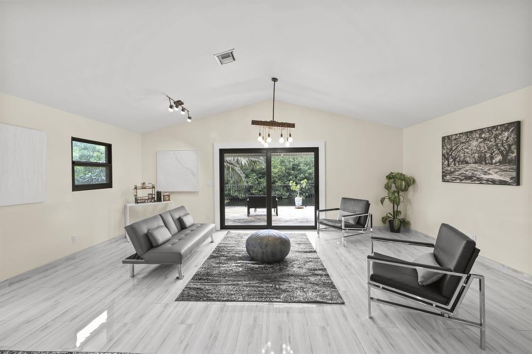 4406 SW 35th Ave - 44.jpg-FULL