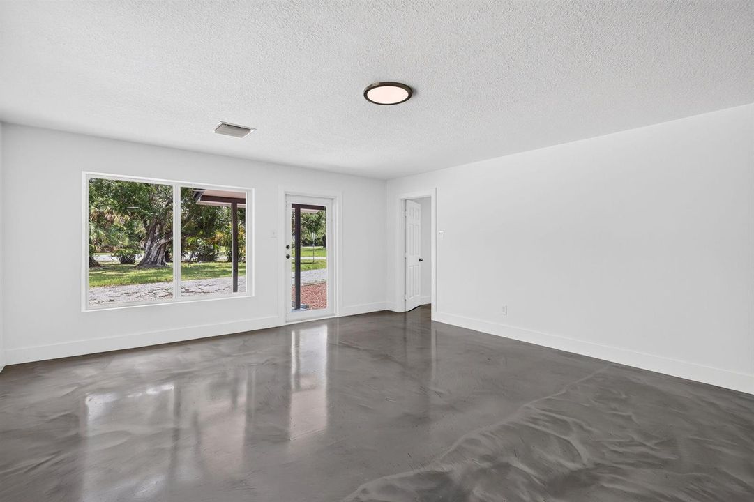 11-web-or-mls-5P1A1256