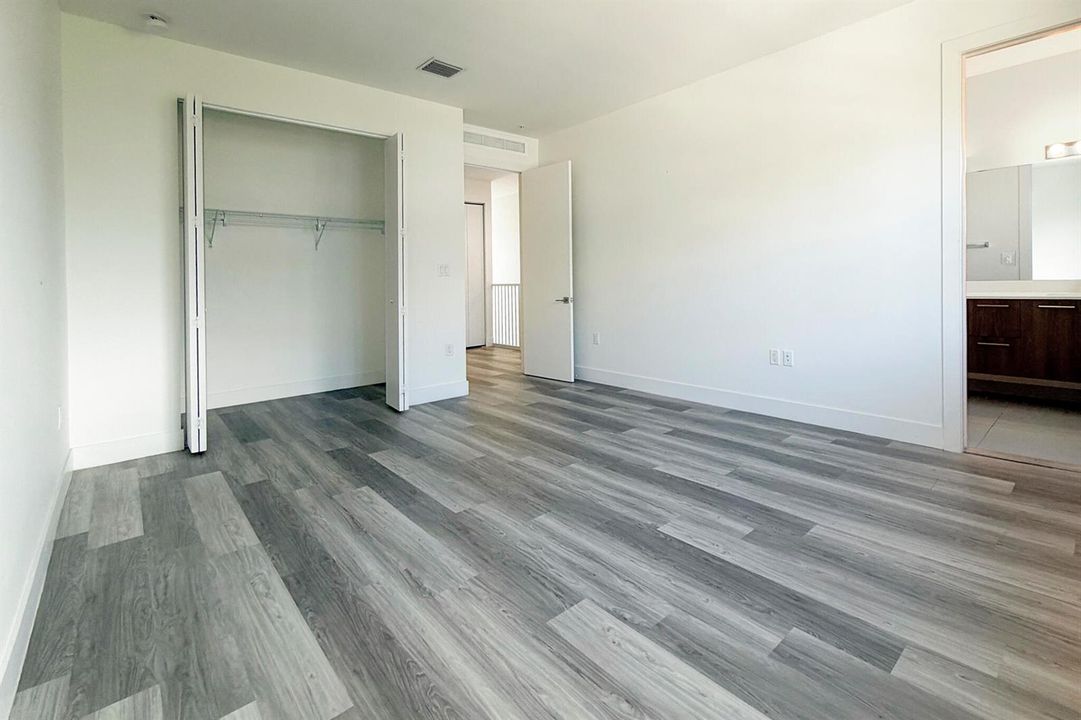 11 Primary Bedroom 2