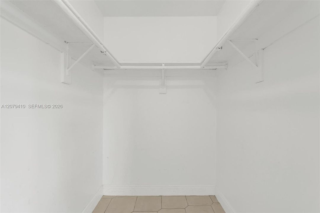 В аренду: $2,600 (3 спален, 2 ванн, 1170 Квадратных фут)