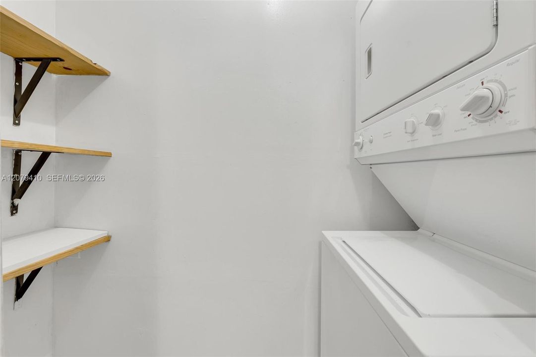 В аренду: $2,600 (3 спален, 2 ванн, 1170 Квадратных фут)