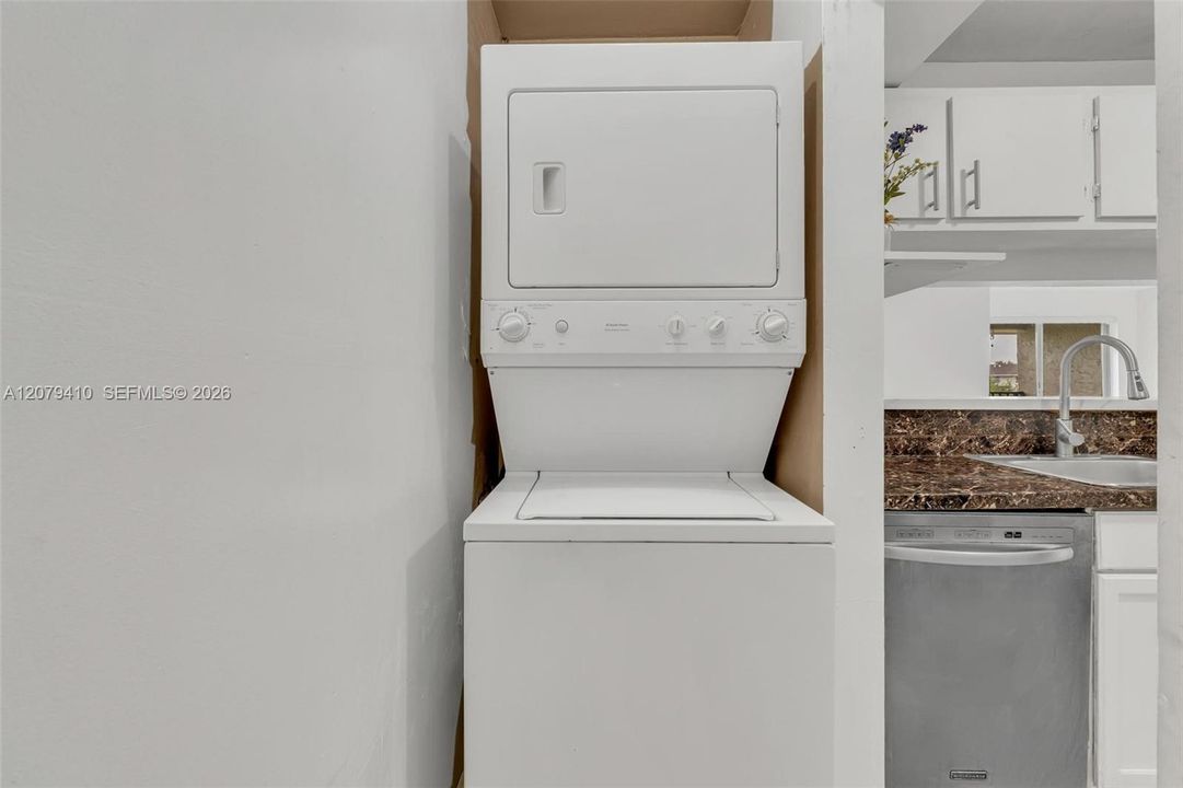В аренду: $2,600 (3 спален, 2 ванн, 1170 Квадратных фут)