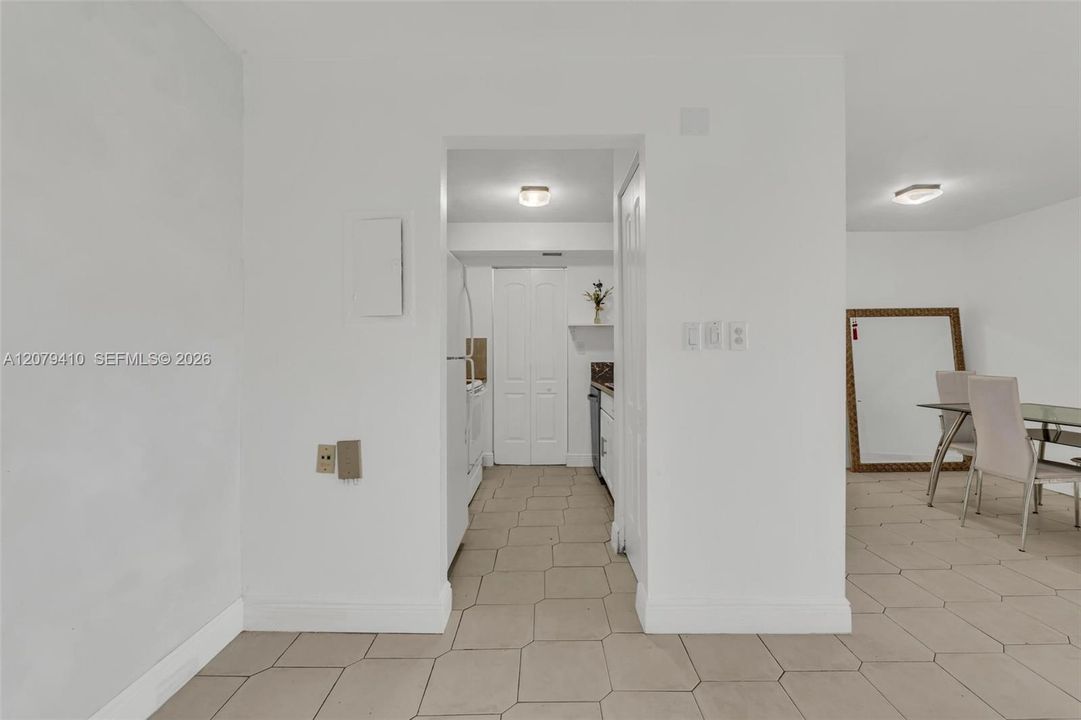 В аренду: $2,600 (3 спален, 2 ванн, 1170 Квадратных фут)