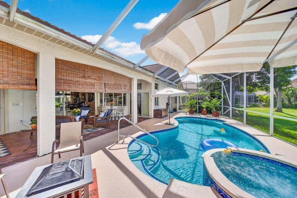 Covered Pool/Patio Area