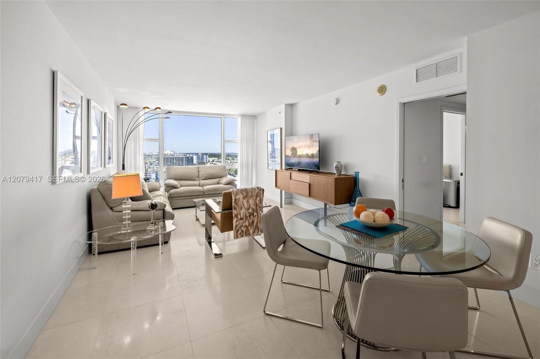For Sale: $535,000 (1 beds, 1 baths, 873 Square Feet)