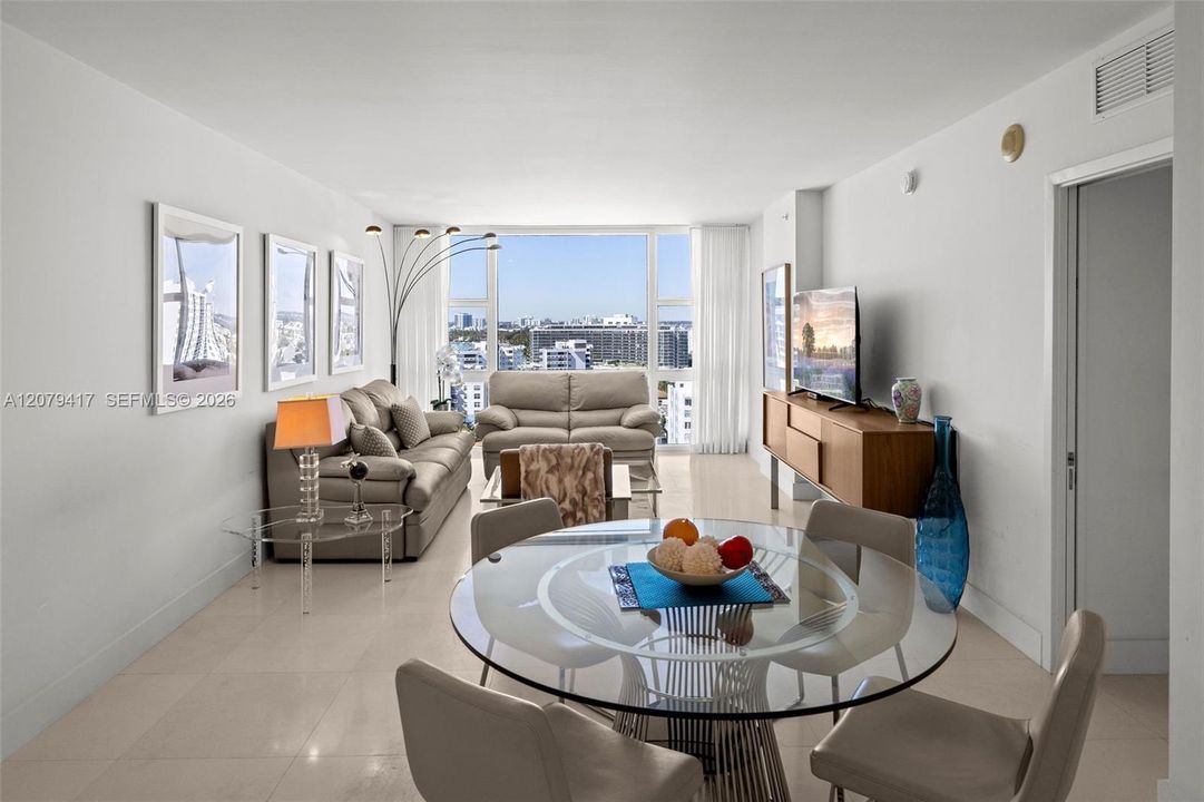 For Sale: $535,000 (1 beds, 1 baths, 873 Square Feet)