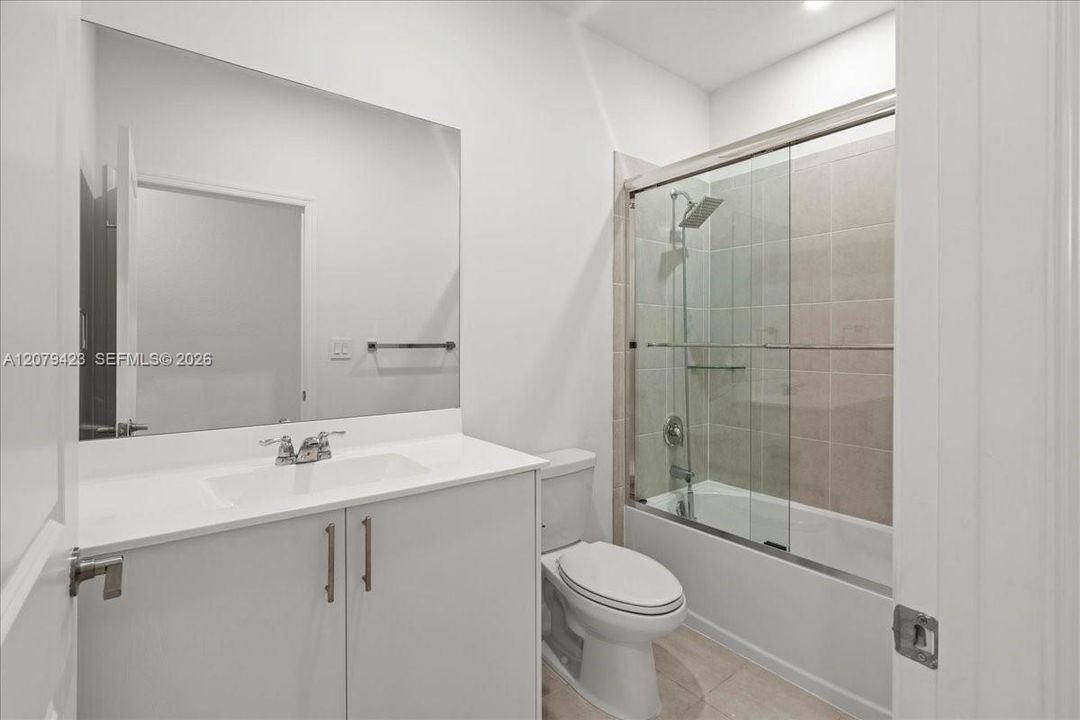 For Sale: $1,375,000 (5 beds, 4 baths, 2838 Square Feet)