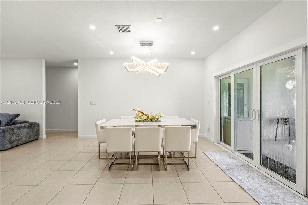 For Sale: $1,375,000 (5 beds, 4 baths, 2838 Square Feet)