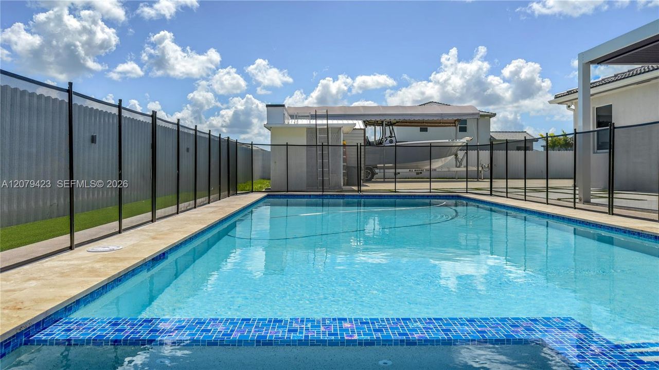 For Sale: $1,375,000 (5 beds, 4 baths, 2838 Square Feet)