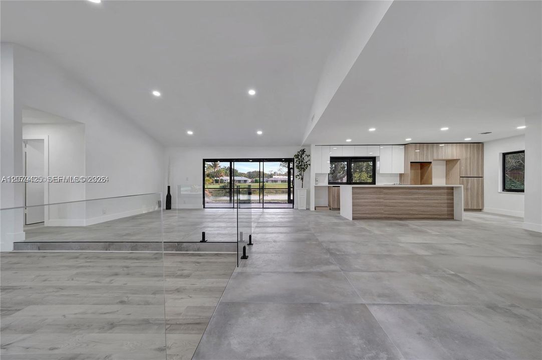En Renta: $6,500 (0 camas, 2 baños, 2026 Pies cuadrados)