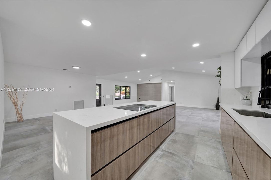 En Renta: $6,500 (0 camas, 2 baños, 2026 Pies cuadrados)