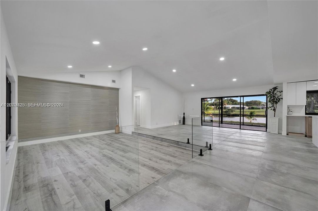 En Renta: $6,500 (0 camas, 2 baños, 2026 Pies cuadrados)
