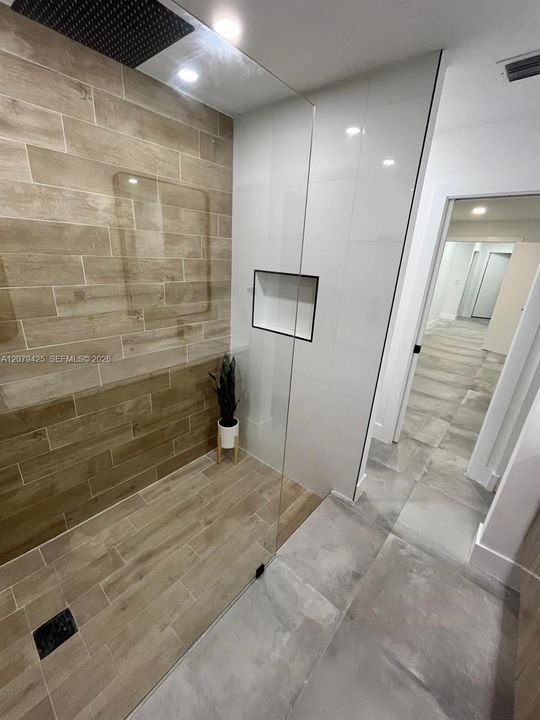 En Renta: $6,500 (0 camas, 2 baños, 2026 Pies cuadrados)