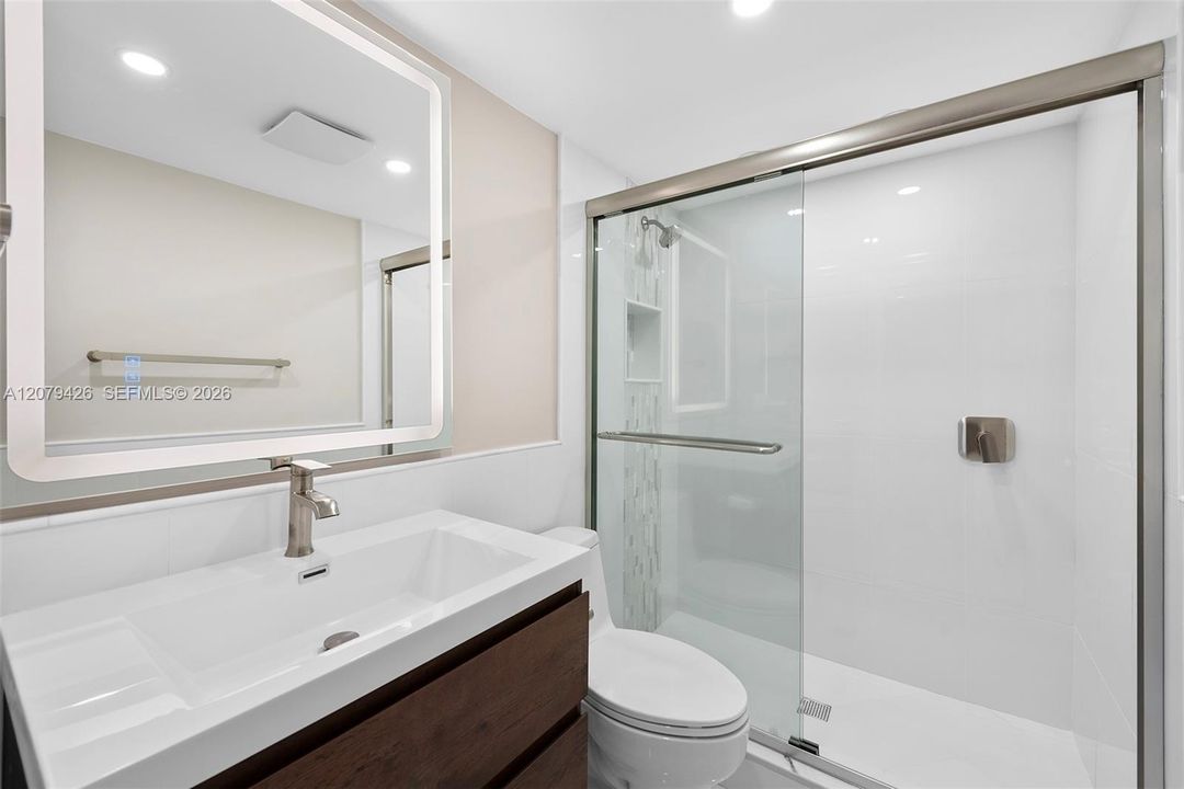 В аренду: $2,950 (2 спален, 2 ванн, 952 Квадратных фут)