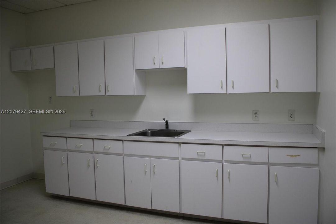 For Rent: $2,650 (0 beds, 0 baths, 0 Square Feet)