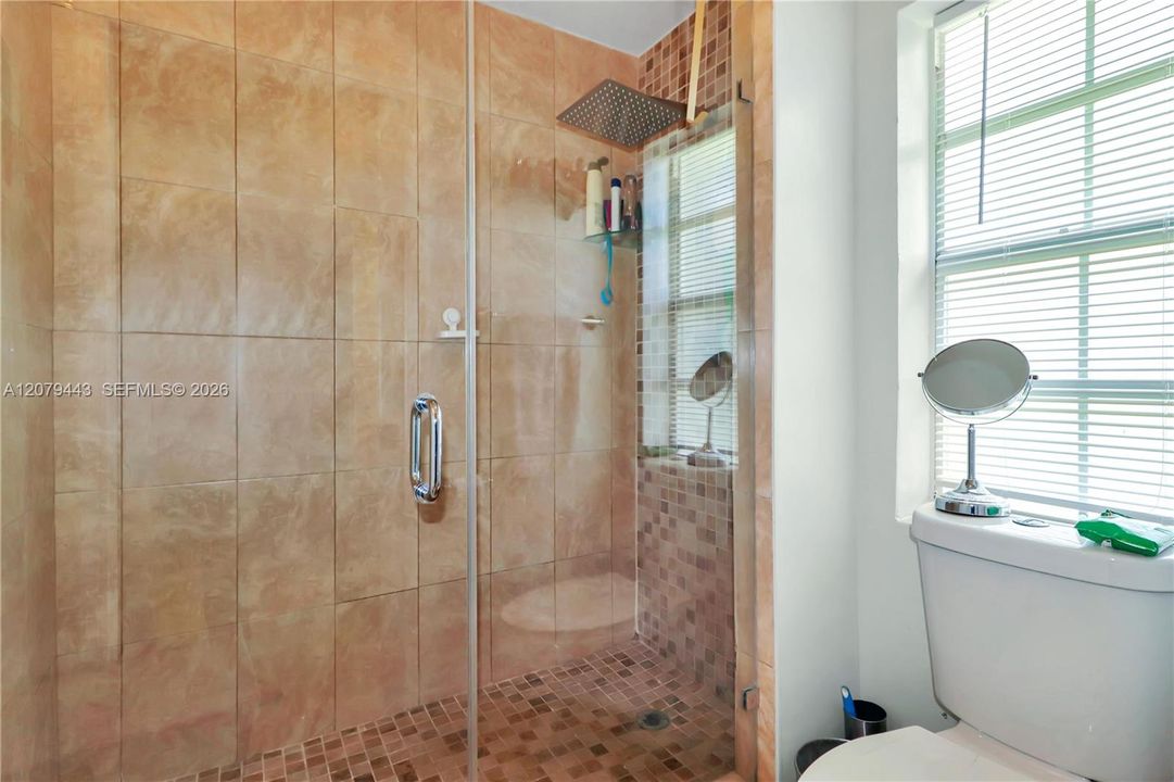 En Venta: $410,000 (3 camas, 2 baños, 1488 Pies cuadrados)