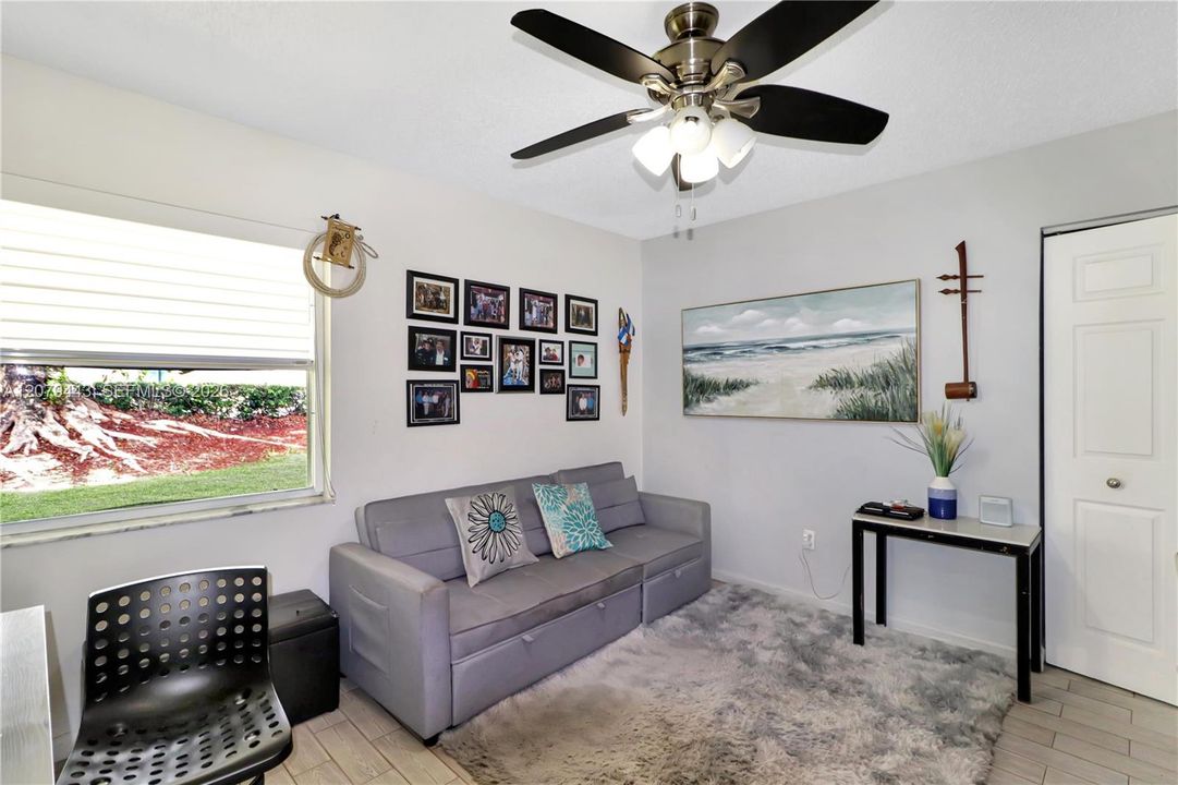 En Venta: $410,000 (3 camas, 2 baños, 1488 Pies cuadrados)