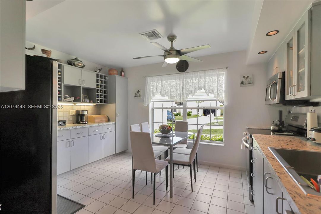 En Venta: $410,000 (3 camas, 2 baños, 1488 Pies cuadrados)