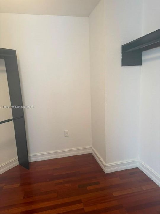For Rent: $4,200 (4 beds, 2 baths, 2416 Square Feet)