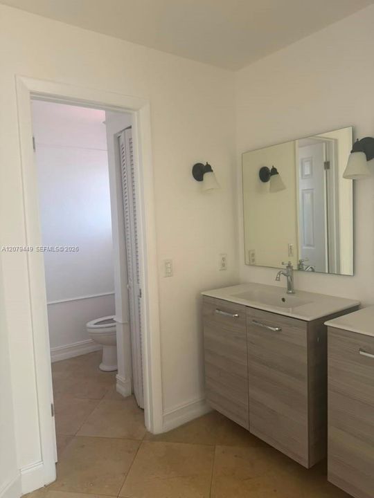 For Rent: $4,200 (4 beds, 2 baths, 2416 Square Feet)