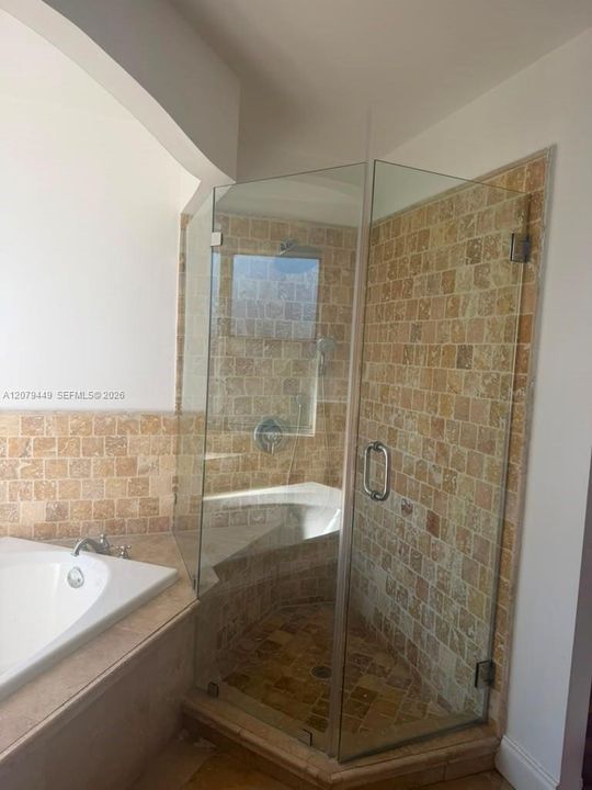 For Rent: $4,200 (4 beds, 2 baths, 2416 Square Feet)