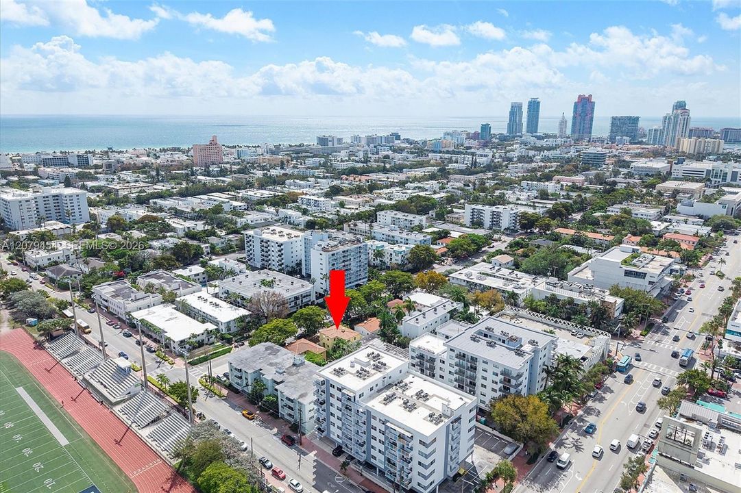 For Rent: $8,500 (3 beds, 2 baths, 1225 Square Feet)