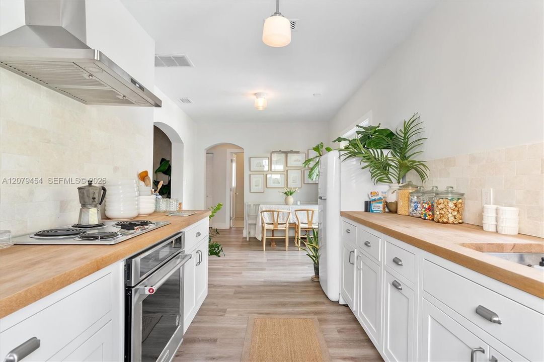 For Rent: $8,500 (3 beds, 2 baths, 1225 Square Feet)