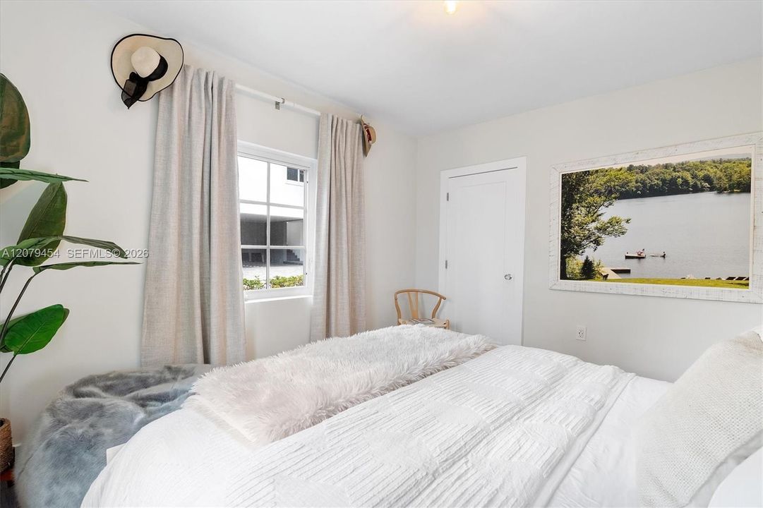 For Rent: $8,500 (3 beds, 2 baths, 1225 Square Feet)