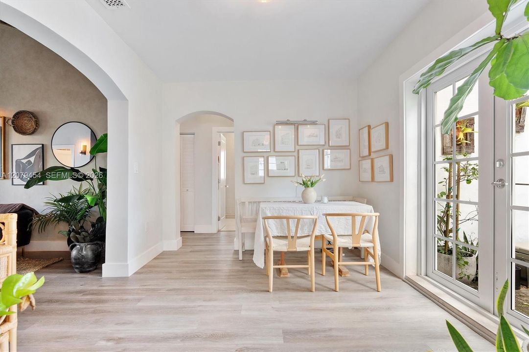 For Rent: $8,500 (3 beds, 2 baths, 1225 Square Feet)