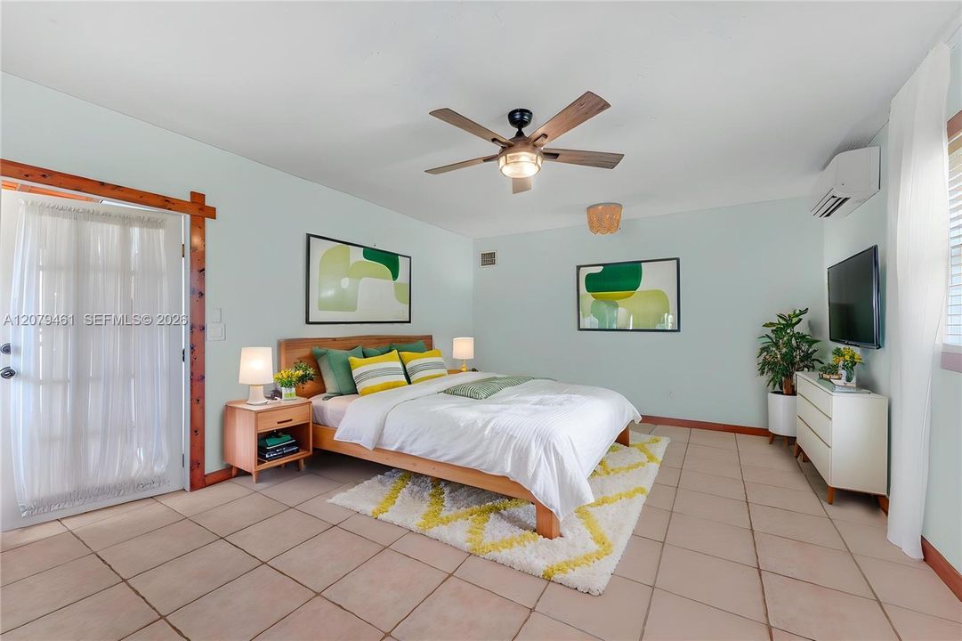 BEDROOM #4