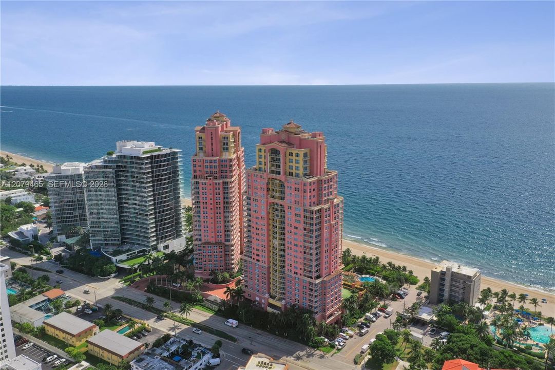 For Sale: $1,999,500 (3 beds, 2 baths, 2623 Square Feet)