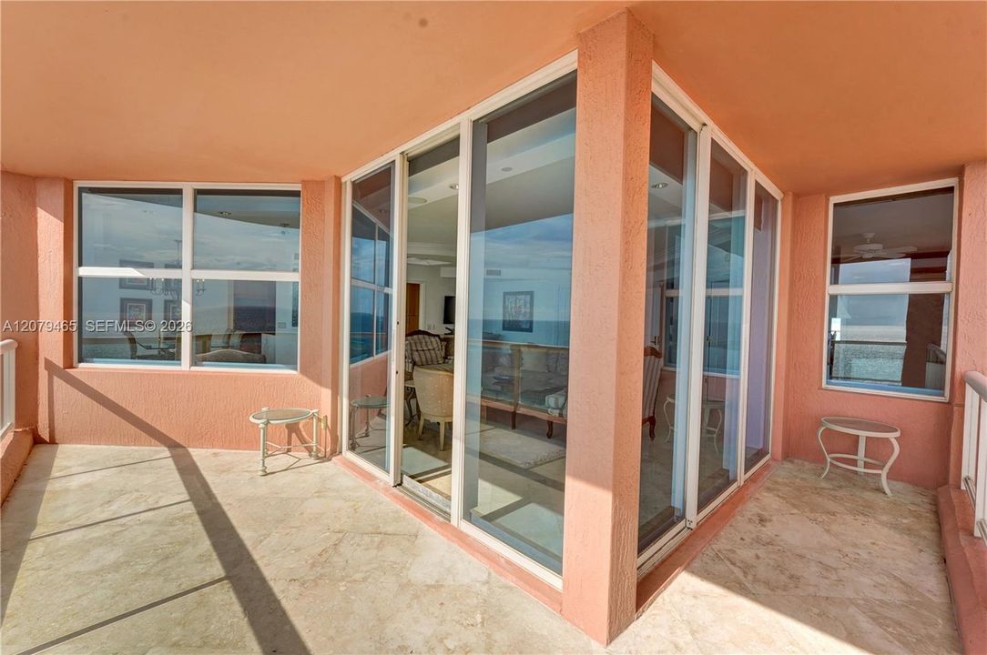 For Sale: $1,999,500 (3 beds, 2 baths, 2623 Square Feet)