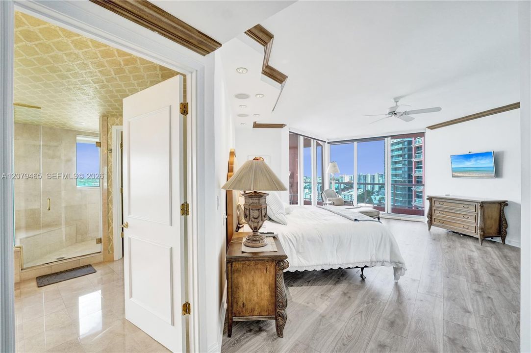 For Sale: $1,999,500 (3 beds, 2 baths, 2623 Square Feet)
