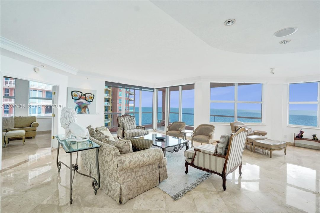 For Sale: $1,999,500 (3 beds, 2 baths, 2623 Square Feet)
