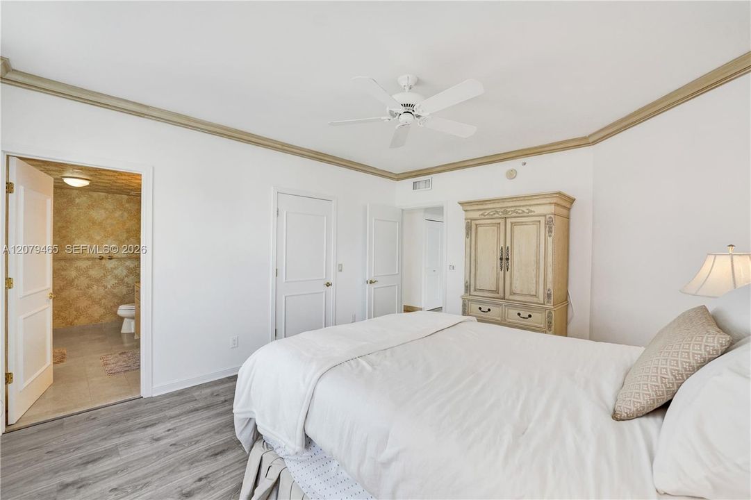 For Sale: $1,999,500 (3 beds, 2 baths, 2623 Square Feet)