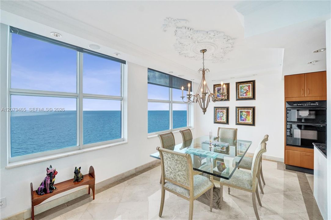 For Sale: $1,999,500 (3 beds, 2 baths, 2623 Square Feet)