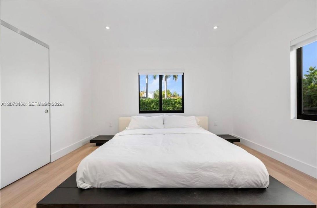 En Renta: $15,500 (4 camas, 3 baños, 1881 Pies cuadrados)