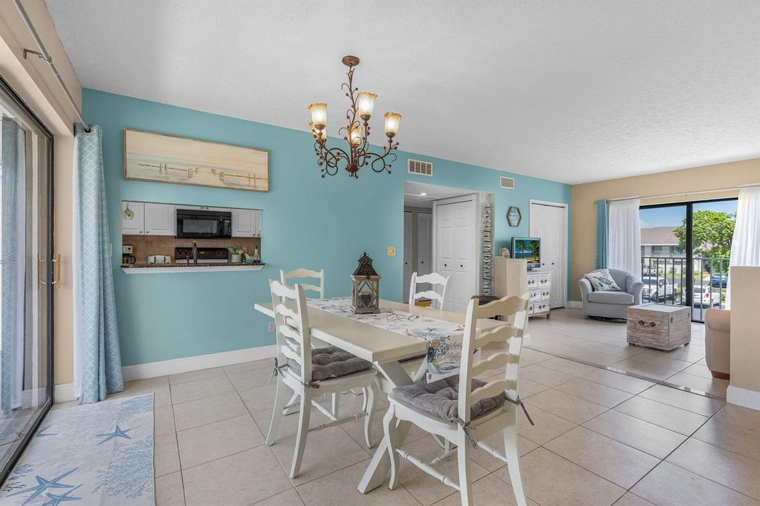 3209-S-Lakeview-Circle-202-HigMedia-025