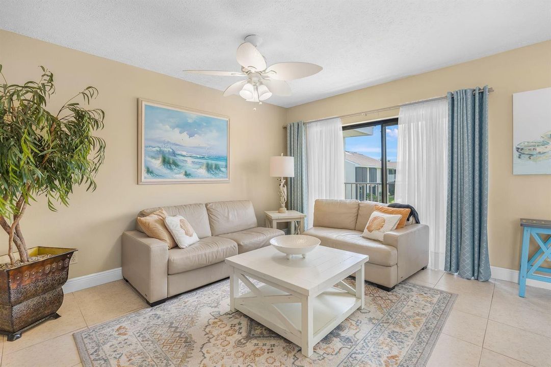 3209-S-Lakeview-Circle-202-HigMedia-024