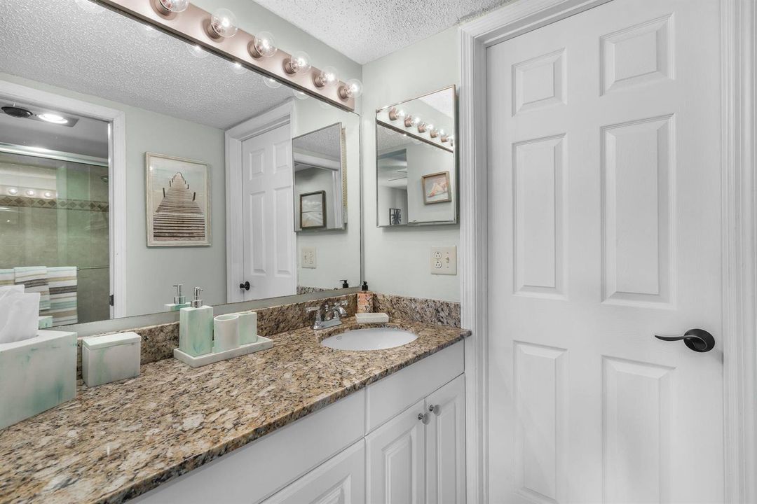 3209-S-Lakeview-Circle-202-HigMedia-045