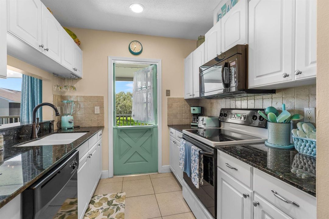 3209-S-Lakeview-Circle-202-HigMedia-033