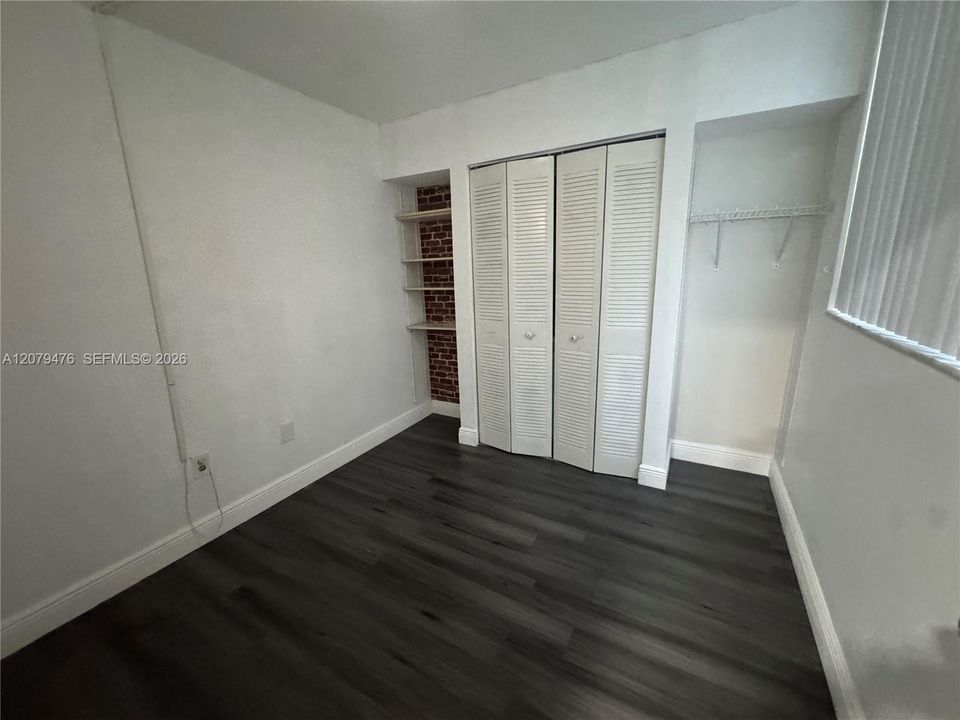 For Rent: $2,000 (1 beds, 1 baths, 721 Square Feet)