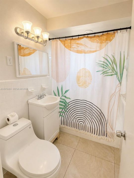 En Venta: $239,000 (3 camas, 2 baños, 1446 Pies cuadrados)