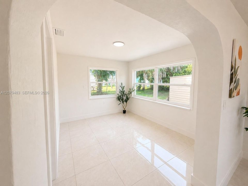 En Venta: $239,000 (3 camas, 2 baños, 1446 Pies cuadrados)