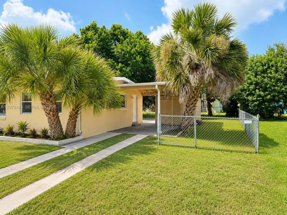 En Venta: $239,000 (3 camas, 2 baños, 1446 Pies cuadrados)