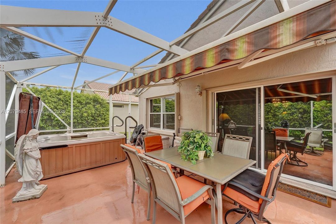 На продажу: $559,900 (3 спален, 2 ванн, 1402 Квадратных фут)